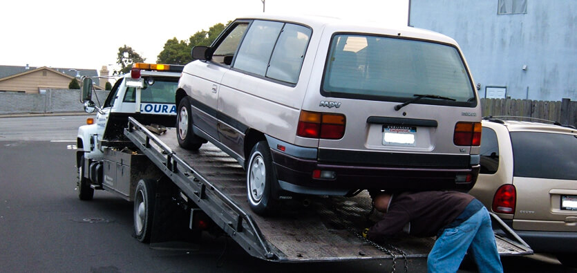 Three Mistakes You Must Avoid When Hiring a Towing Company